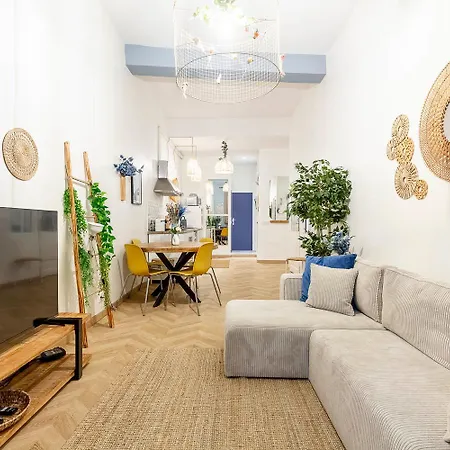 Portable Ac Boho Chic In Old Town Appartement