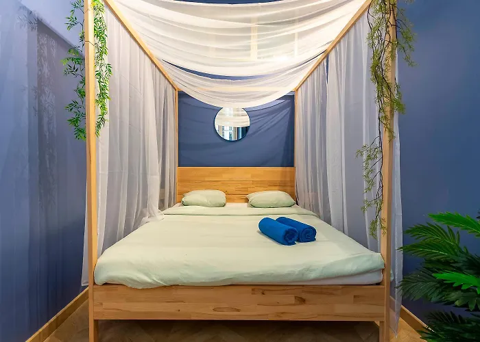 Boho Chic In Old Town * نيس